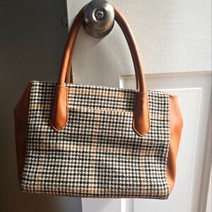 Target "A New Day" Purse- Like New- Tan, Black and Brown Pattern
